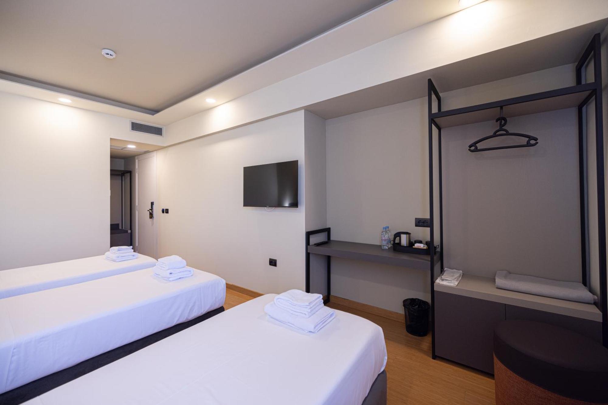 Green Boutique Hotel Vlore Exterior photo